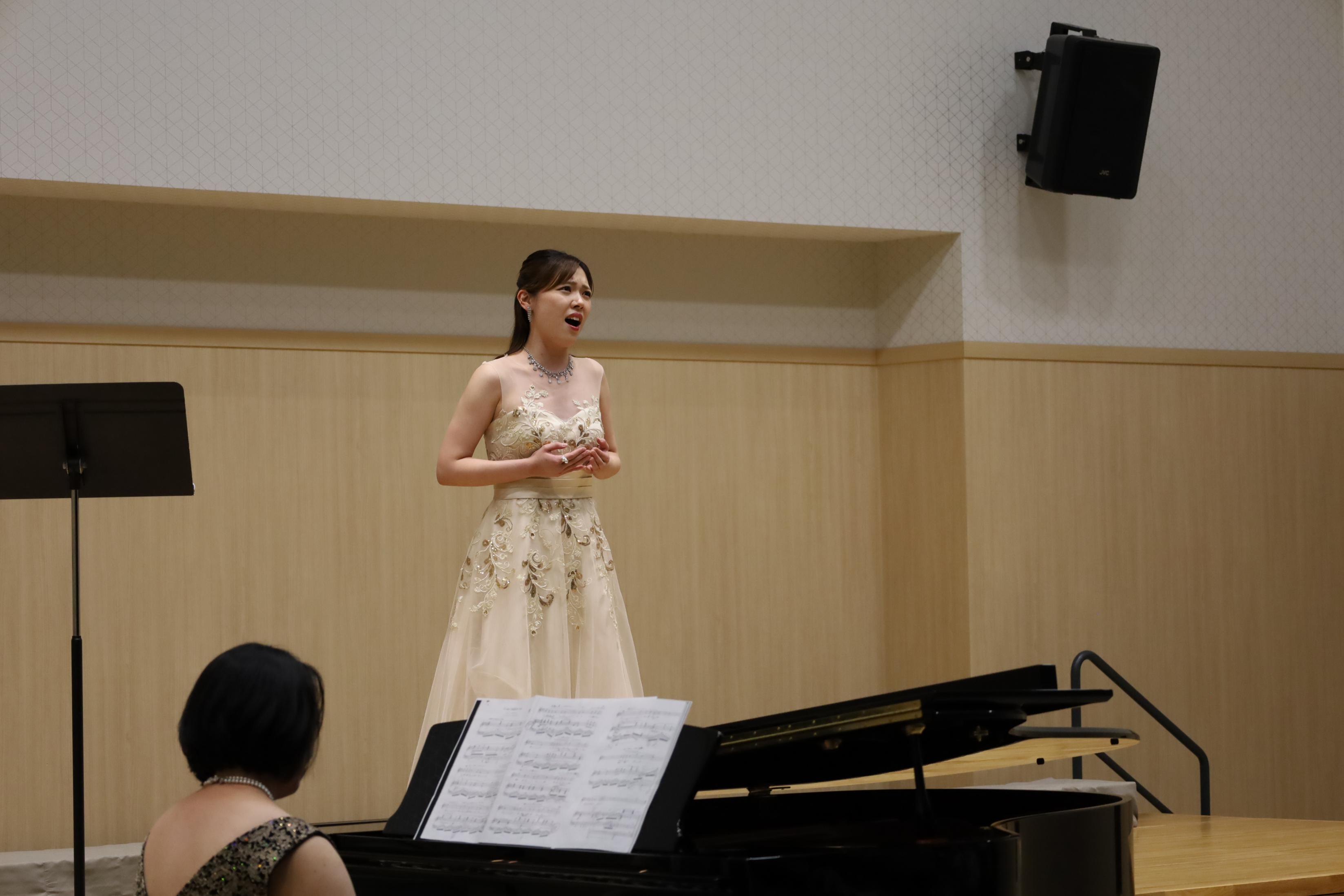 ソプラノ 早川愛さん ソプラノ 早川愛さん